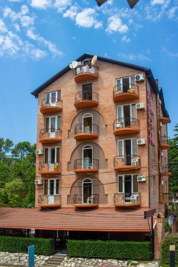 Hotel Evrazia Ureki Exteriör bild
